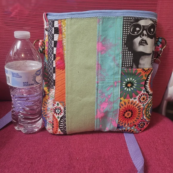 Artistic Patchwork Shoulder Bag - Picture 4 of 11